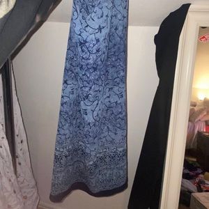 This is the cutest skirt i wish it fit me but it doesn’t so im gonna sell it